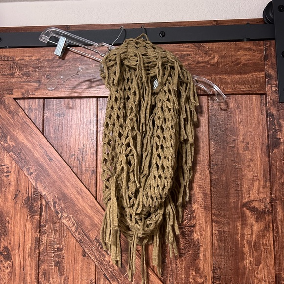 Infinity Scarf - Picture 2 of 2